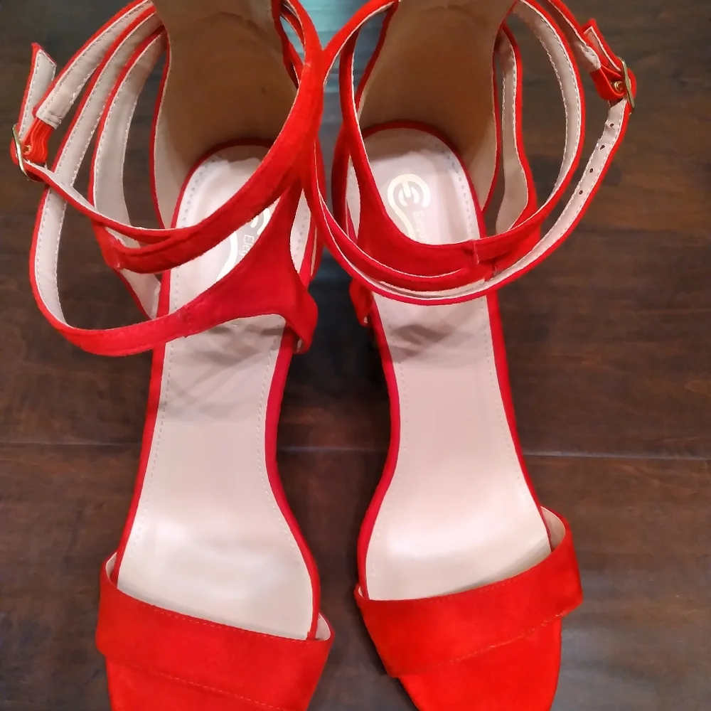 Red faux suede strappy sandals - Picture 2 of 6